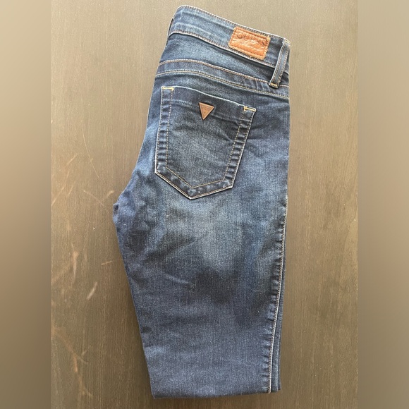 Guess Jeans - Picture 2 of 2